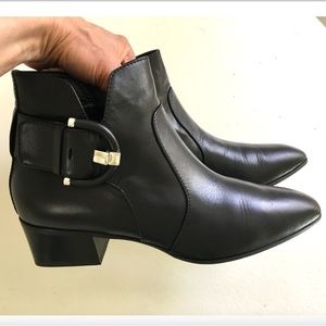 NEW Aquatalia Phiona Ankle Black Leather Booties